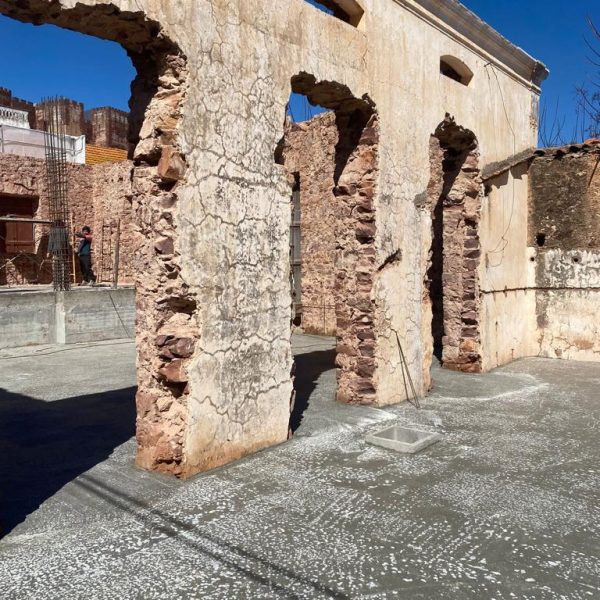 cork sustainable material - bioclimatic houses